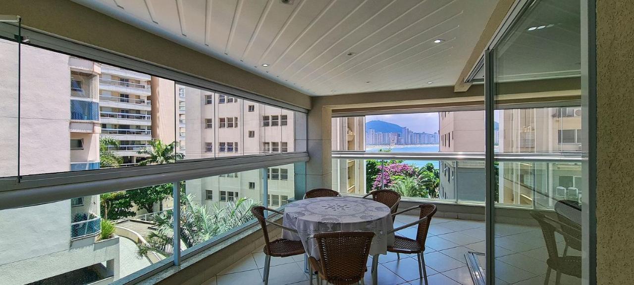 Apto Com Garagem E Lavanderia Em Frente A Praia Guaruja Bagian luar foto